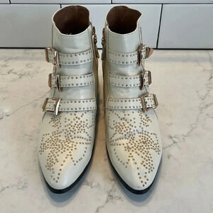 Embellished cream off white leather booties with gold/rose gold details. Size 10